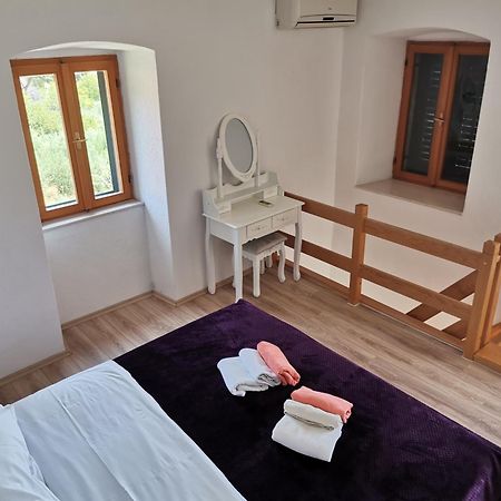 Apartments Kokotic Bol Room photo